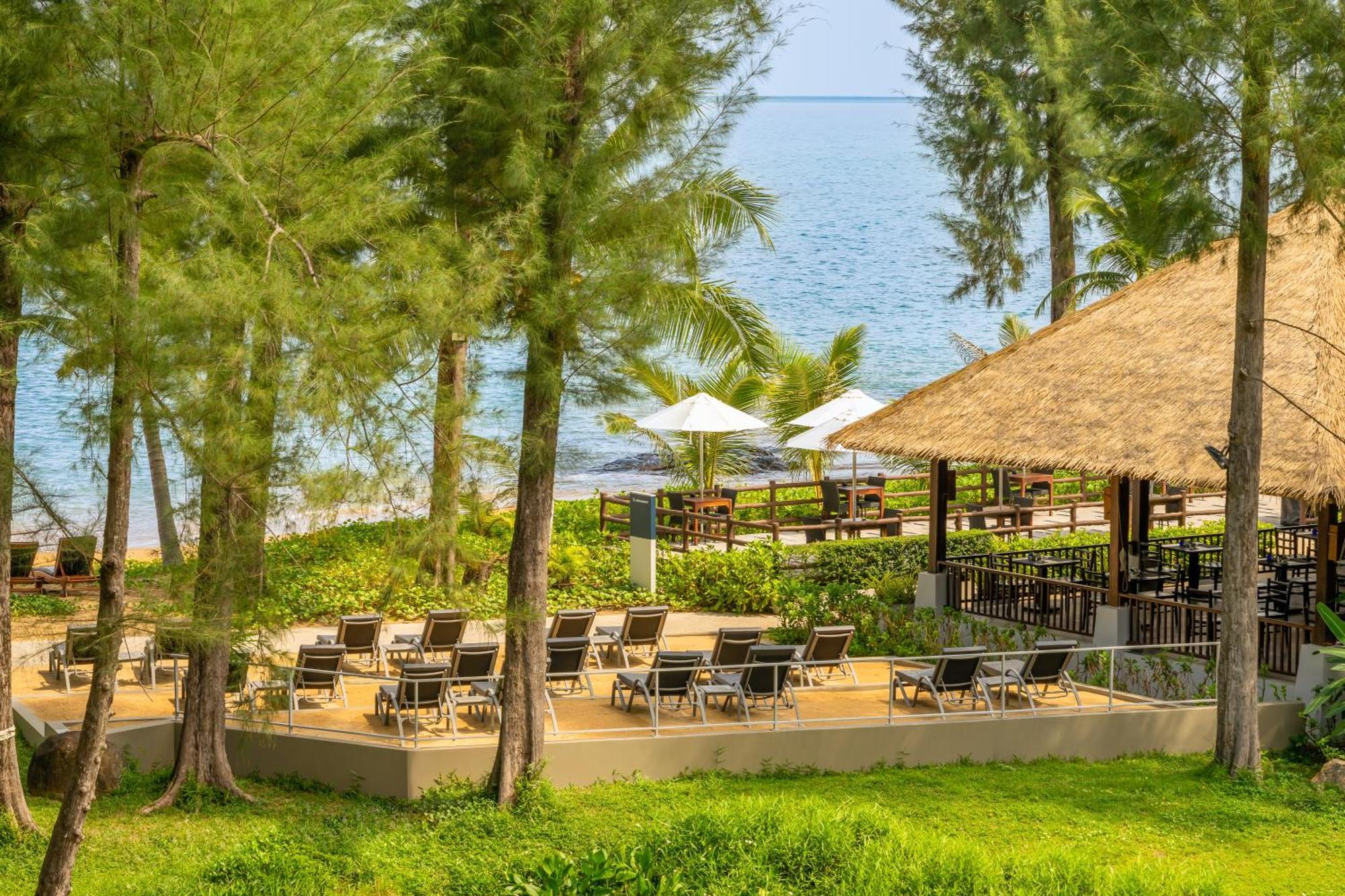 TUI BLUE Khao Lak Resort - SHA Plus Exterior foto